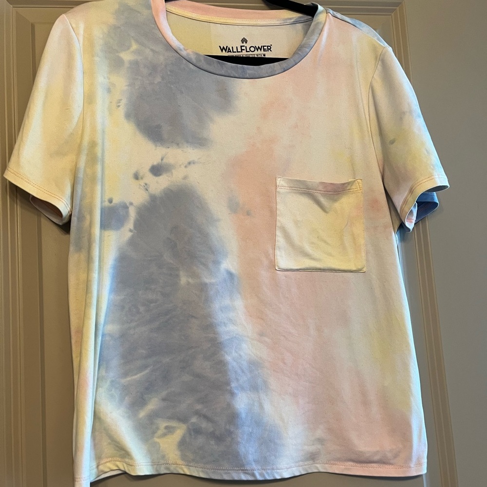 Women’s tie dye T-shirt